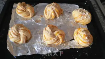 Make Pumpkin Ring step 11