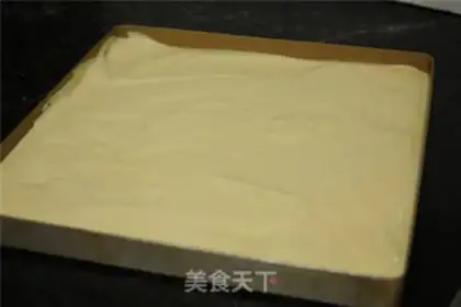Make Flamingo cream roll step 5
