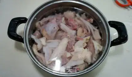 Make Chicken soup and vegetables step 2