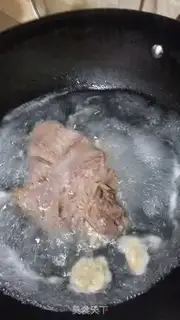 Make Quick hands with beef step 0