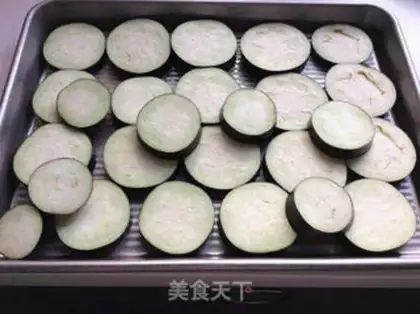 Make Vegetable salt pie step 2