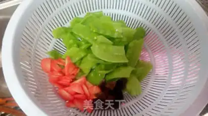Make Fried Dutch beans step 1