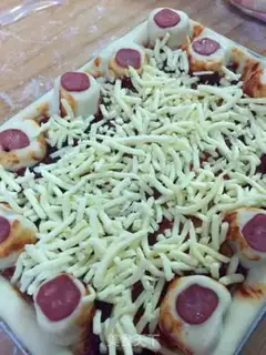 Make A full sausage cheese pizza step 23