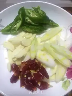 Make Onion pop clams step 1
