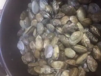 Make Onion pop clams step 2