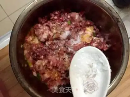 Make The warm radish crotch soup step 4