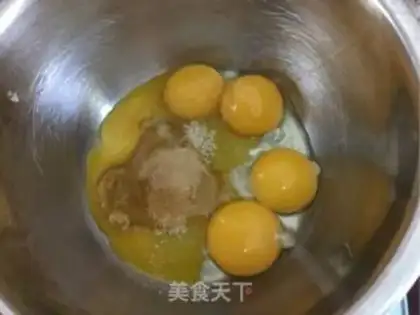 Make Tea strawberry rolls step 0