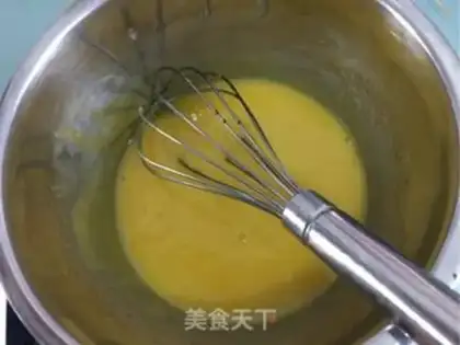 Make Tea strawberry rolls step 1