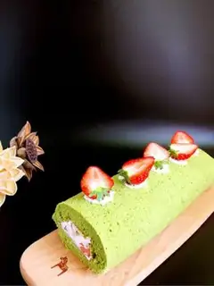 Make Tea strawberry rolls step 14