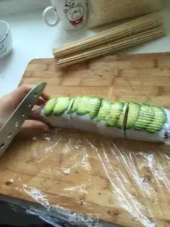 Make Avocado sushi step 11