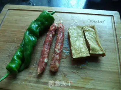 Make Pepper dry sausage step 0