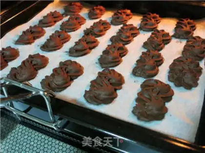 Make Vienna cocoa cookies step 13
