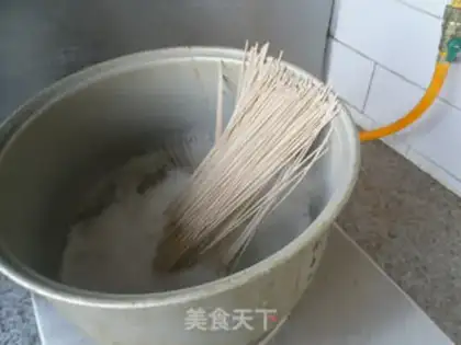 Make Wheat noodles step 1