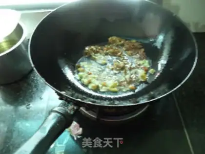 Make Spicy egg fans step 4