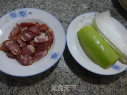 Make The cabbage sausage step 0