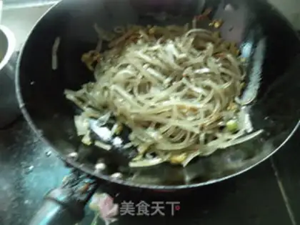 Make Spicy egg fans step 7