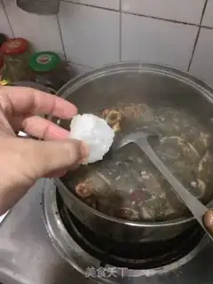 Make A healthy thin soup step 5