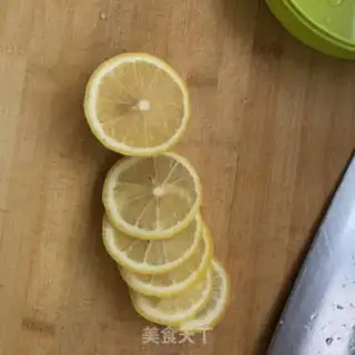Make Honey lemon tea step 2