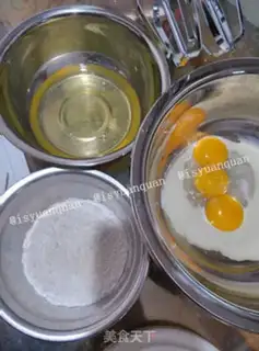 Make Six-inch cream birthday cake step 0
