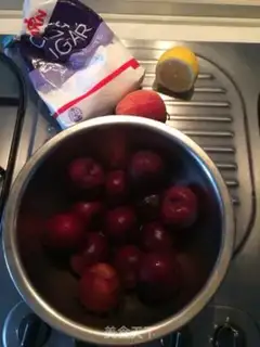 Make Plum sauce step 0