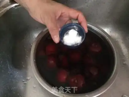 Make Plum sauce step 1