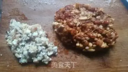 Make A tacky egg step 2