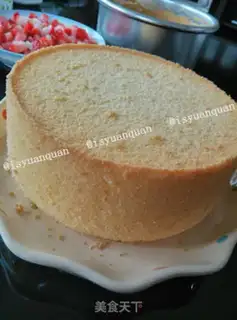 Make Six-inch cream birthday cake step 9