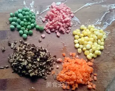 Make A tacky egg step 3