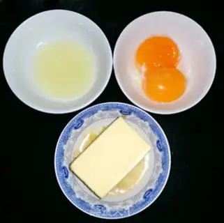 Make Dutch sauce step 0
