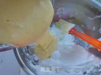 Make Strawberry jam cake rolls step 11