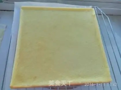 Make Strawberry jam cake rolls step 18