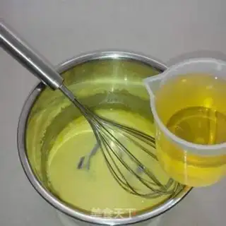 Make Salad sauce step 1