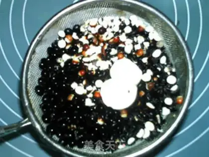 Make The kidneys have black soy step 1
