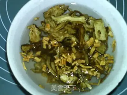 Make The date is beef soup step 1