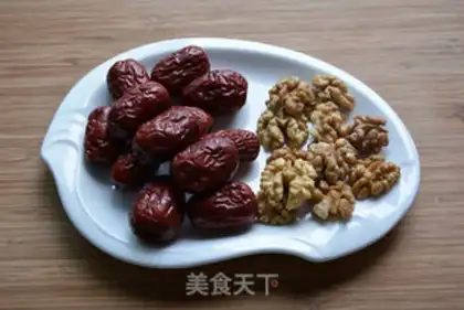 Make Trees and walnuts step 0
