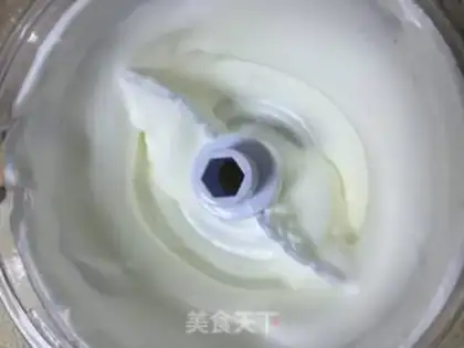 Make A twilight cake for the eggs step 13