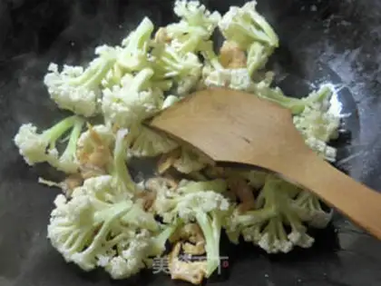 Make The celery opens the bouquet step 1