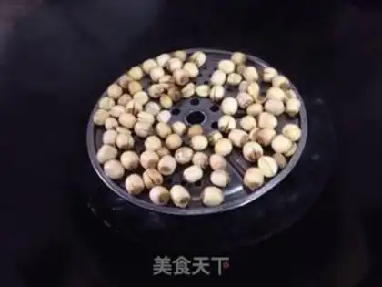 Make ♪ Burning the Lotus red bean ♪ step 1