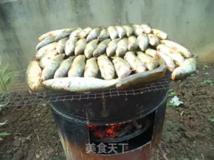 Make A yellow fish step 8