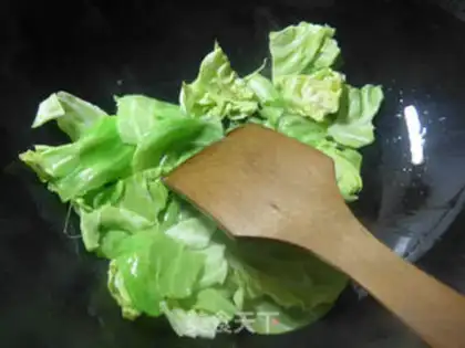 Make Round cabbage pastry step 1