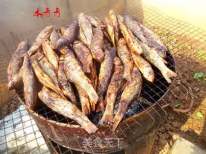 Make A yellow fish step 11