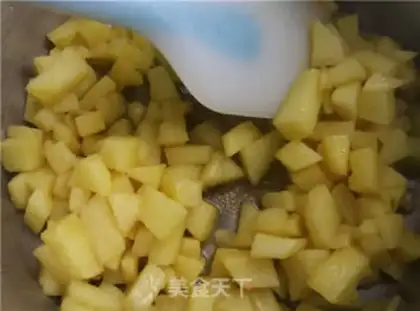 Make Caramel apple tower step 2