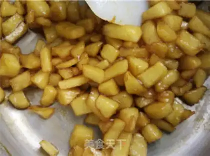 Make Caramel apple tower step 3