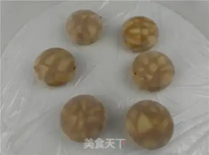Make Caramel apple tower step 11