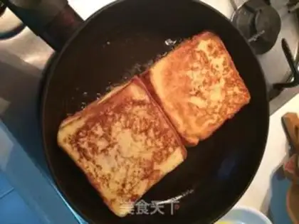 Make Strawberry cheese toast sandwich step 6