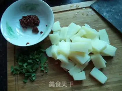 Make Bean petals and tofu step 1