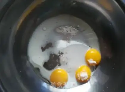 Make Fowl-colored cake step 0
