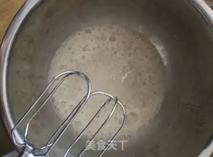 Make Fowl-colored cake step 1