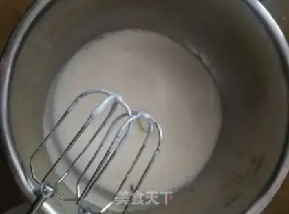 Make Fowl-colored cake step 2