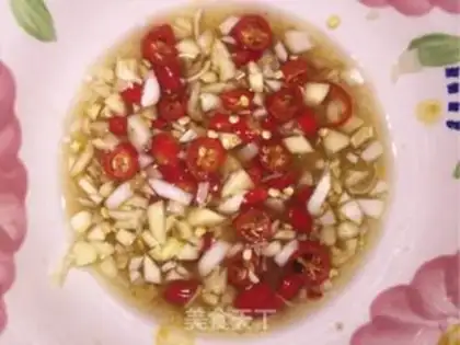 Make A fan of doll food step 2